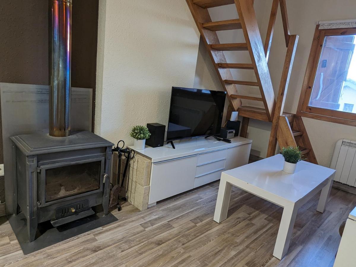 Bonito Y Luminoso Apartamento Con Wifi Y Chimenea Aizu - Villanúa Exterior foto